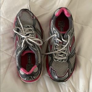 Brooks Running- Ghost
